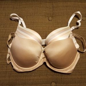2 Fabulous bras by Victoria's Secret